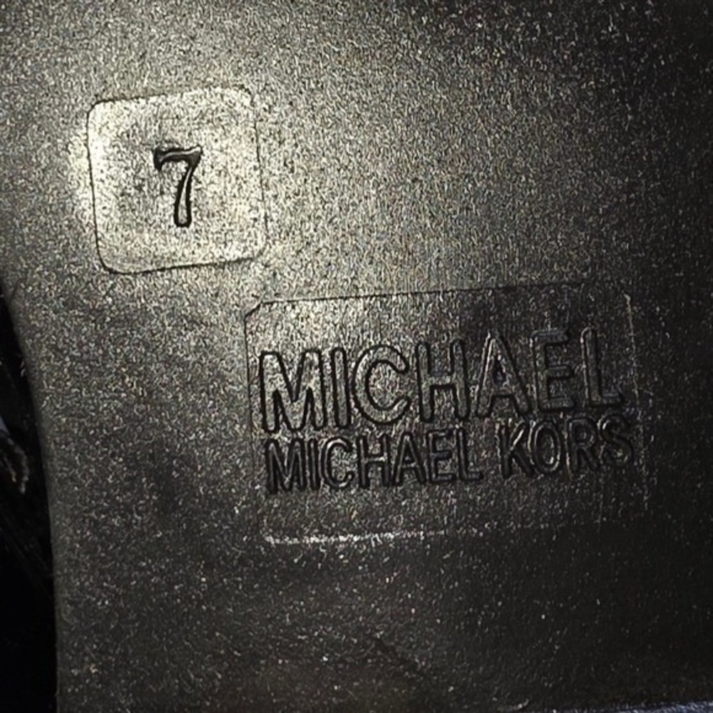 Michael Kors' Tavie‎ rain booties Black Lace Up Combat Boots Logo Pull Tab 7 New - Picture 15 of 16